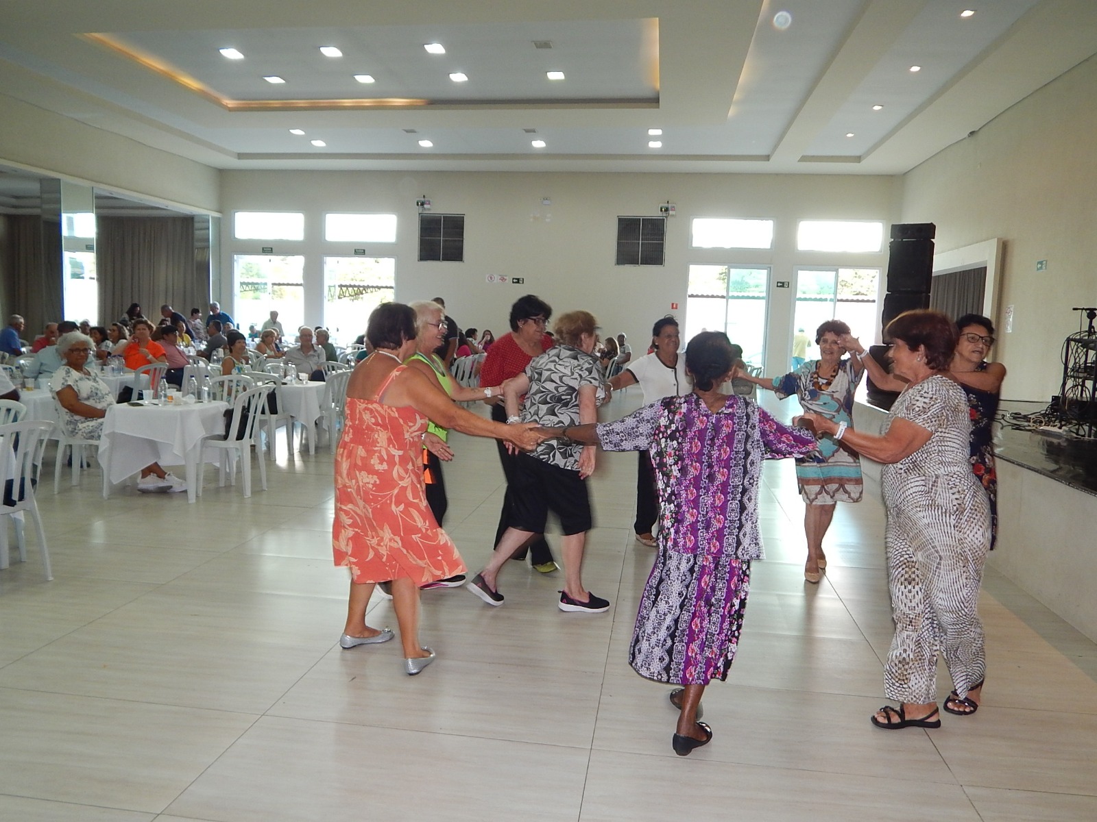 Sindicato dos Servidores comemora o Dia do Aposentado