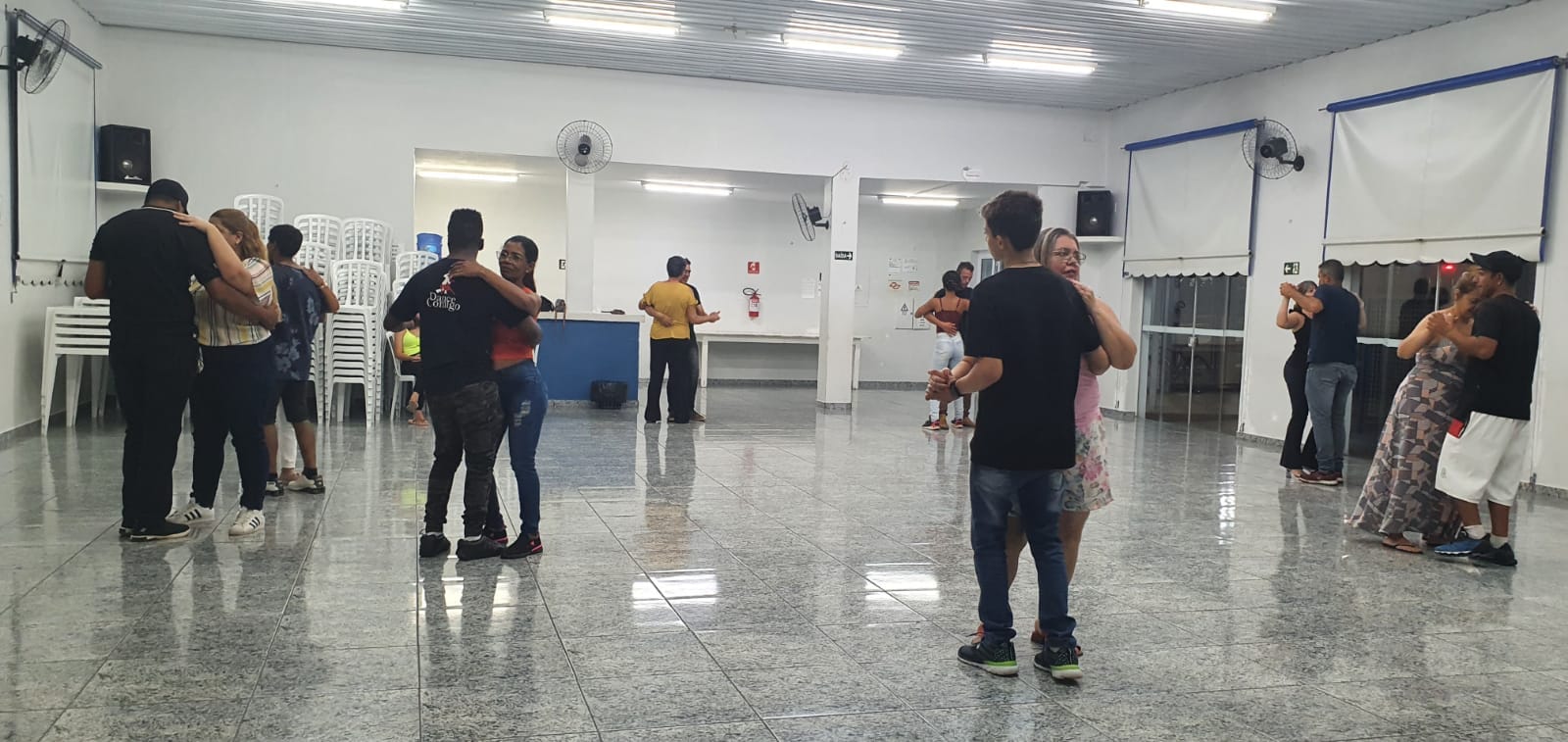 Sindicato dos Servidores promove aulas de dança de salão