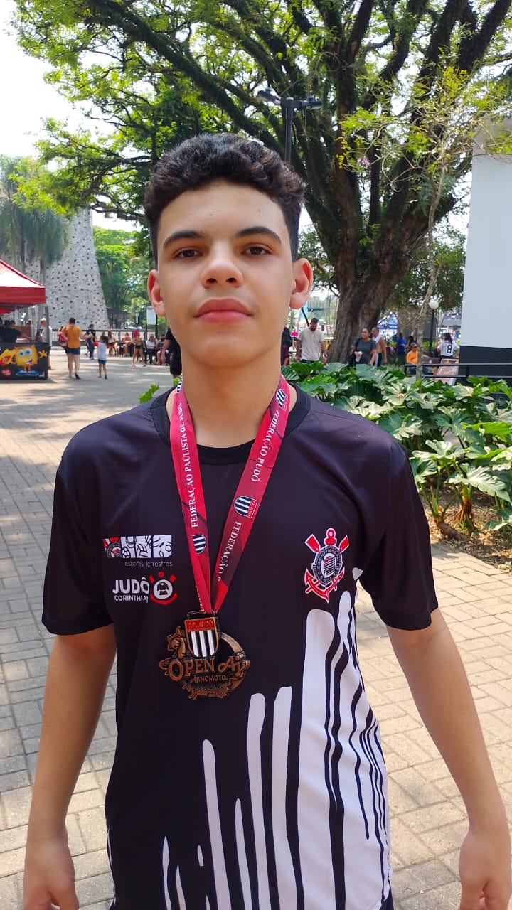 Atleta de judô do sindicato conquista medalha de bronze no Corinthians